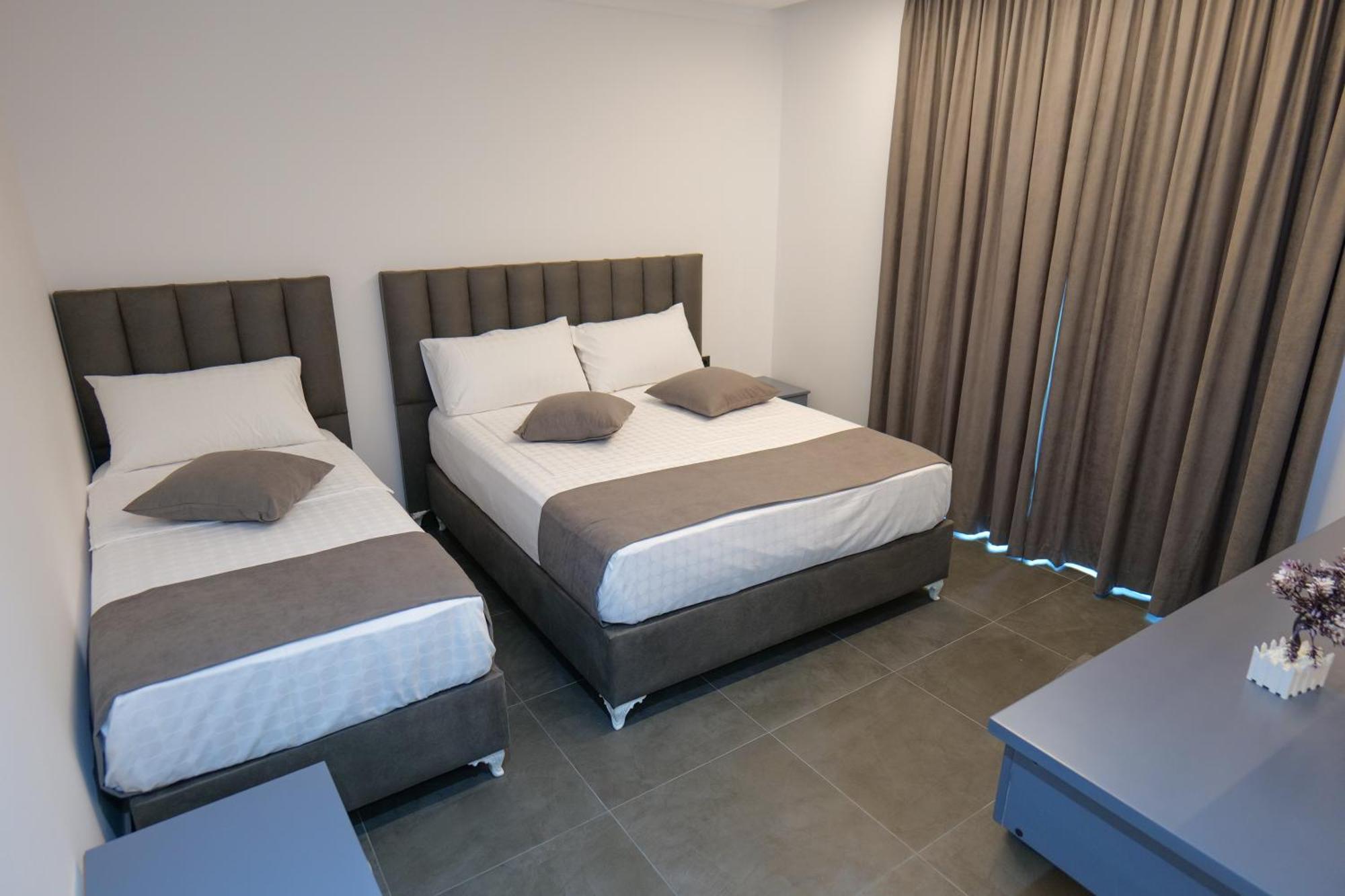 Hotel Celaj Vlore Exterior photo