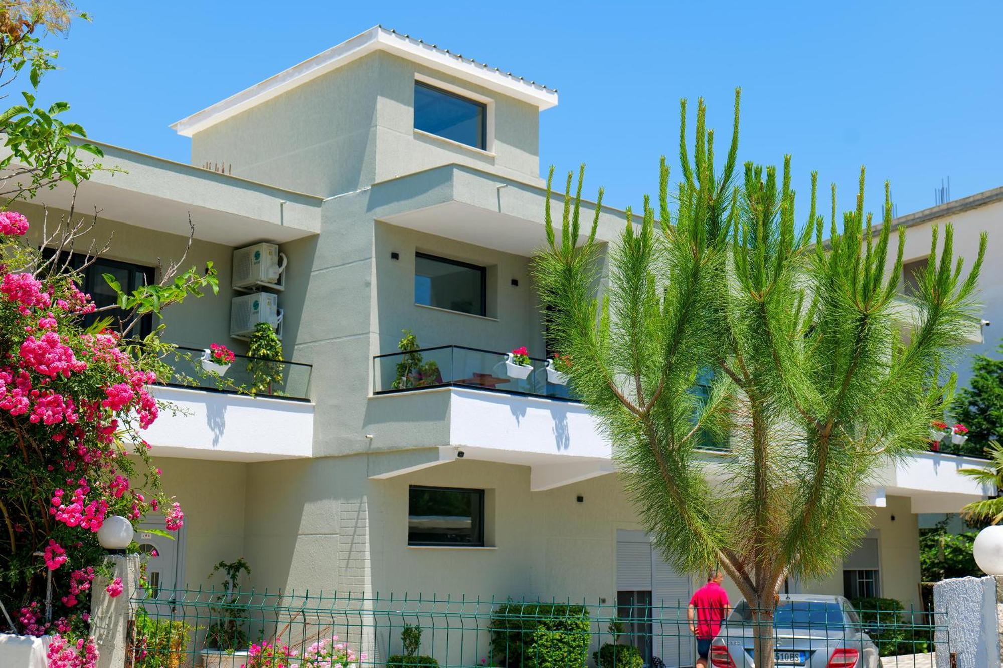Hotel Celaj Vlore Exterior photo