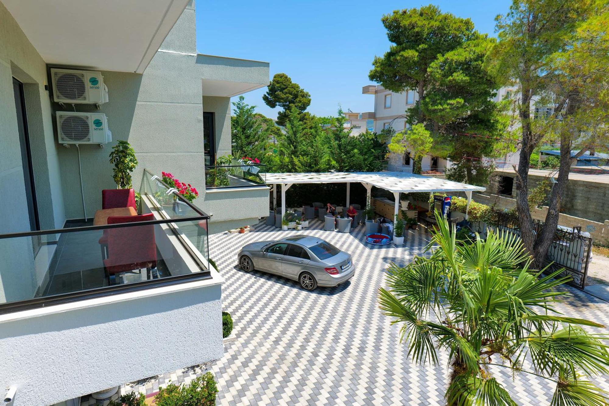 Hotel Celaj Vlore Exterior photo