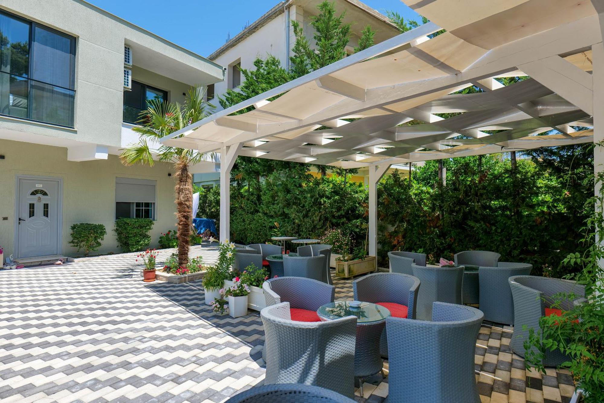 Hotel Celaj Vlore Exterior photo